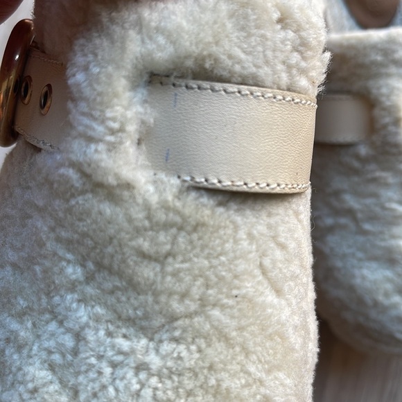 SEE BY CHLOÉ Viviane buckled shearling clogs - Picture 9 of 17